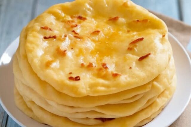 Easy 10-Minute Skillet Bread No Oven Needed
